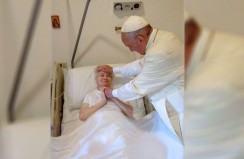 Pope Francis makes surprise visit to ailing nun