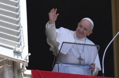Pope at Angelus: Fire of God’s love burns in charity