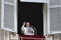 Pope at Angelus: The Our Father is the synthesis of every prayer